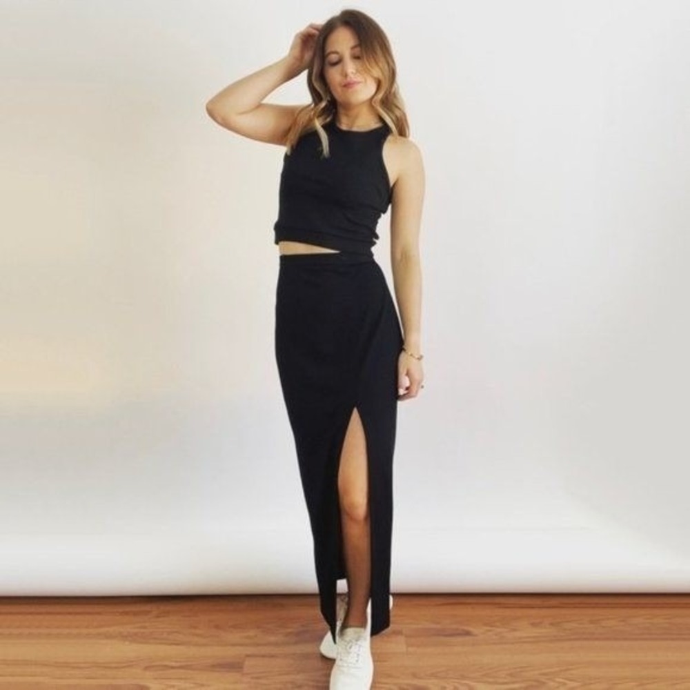 Vtg Tadashi Shoji Women's Black Knit Pull On Maxi Skirt Off Center Slit‎ Size M